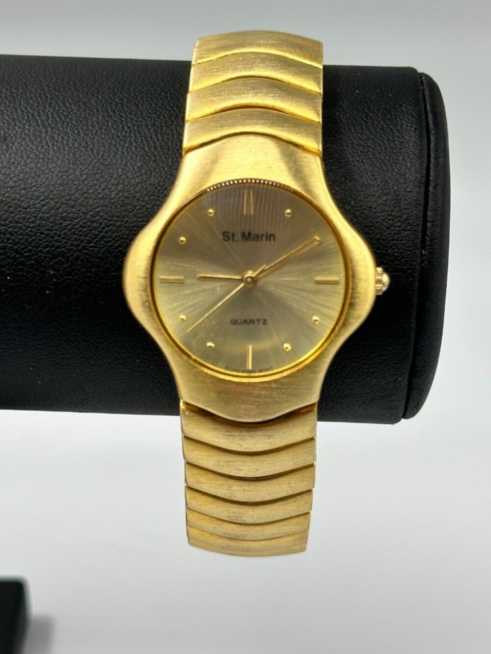 Vintage St. Marin Women Watch Matte Gold Tone Bracelet 30MM Dial New Battery